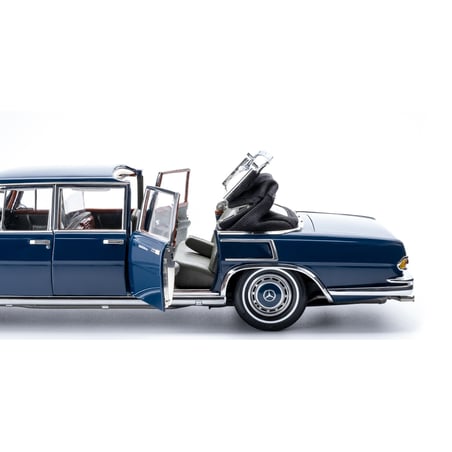 CMC 1/18 Mercedes-Benz 600 Pullman (W100) Landaulet with functional softtop