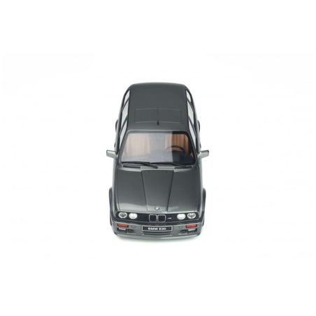 1/18 BMW E30 Touring 325i 1991