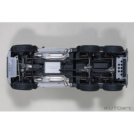 Autoart 1/18 Mercedes Benz G63 6x6