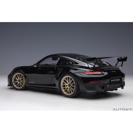 Autoart 1/18 Porsche 911 (991.2) GT2 RS Weissach Package 2017