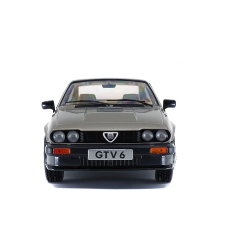 1:18 1:18 ALFA ROMEO GTV 6 1984