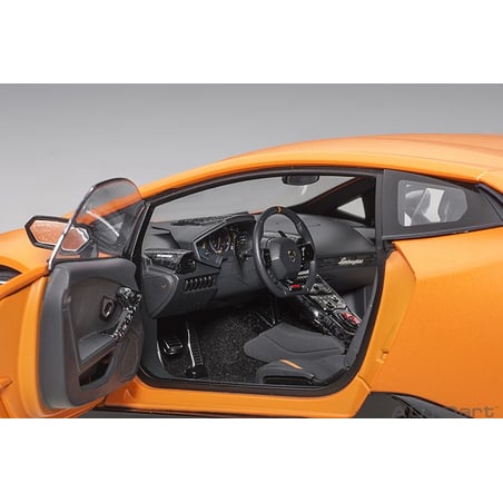 1:18 Lamborghini Huracan Performante (AUTOart)