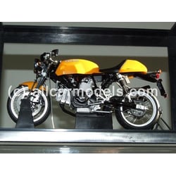 1:10 Ducati Sport 1000...