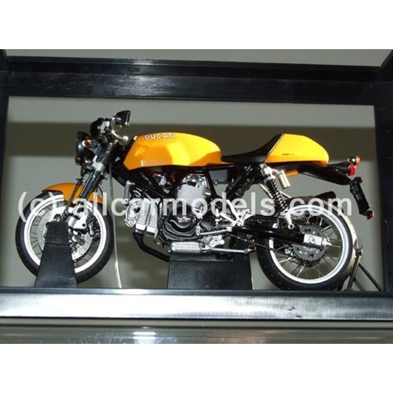 1:10 Ducati Sport 1000 (AUTOart)