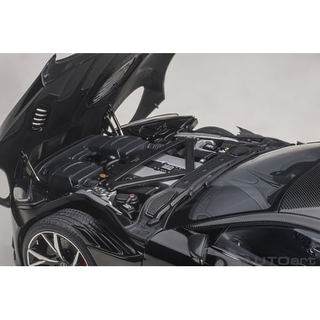 Autoart 1/18 Aston Martin DBS Superleggera