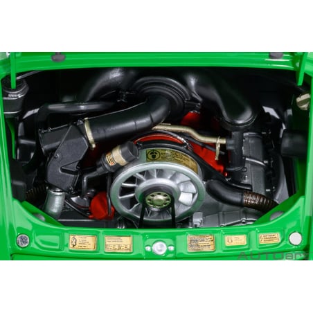 Autoart 1/18 Porsche 911 Carrera 2.7 RS 1973