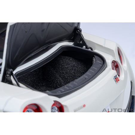 Autoart 1/18 Nissan GT-R (R35) Nismo 2022 Special Edition