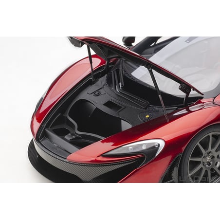1:18 McLaren P1