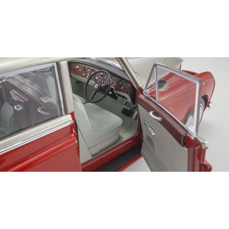 Kyosho 1/18  Rolls Royce Phantom VI EWB 1968