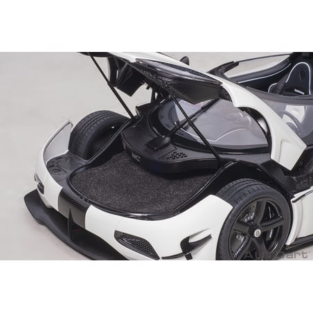1/18 Koenigsegg Agera RS