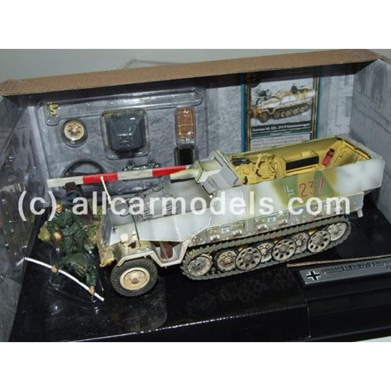 Forces Of Valor 1/32 German Sd. Kfz. 251/9 Kanonenwagen- Hungary- 1945