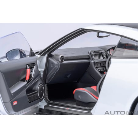 Autoart 1/18 Nissan GT-R (R35) Nismo 2022 Special Edition