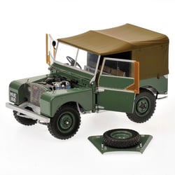 Minichamps 1/18 Land Rover...