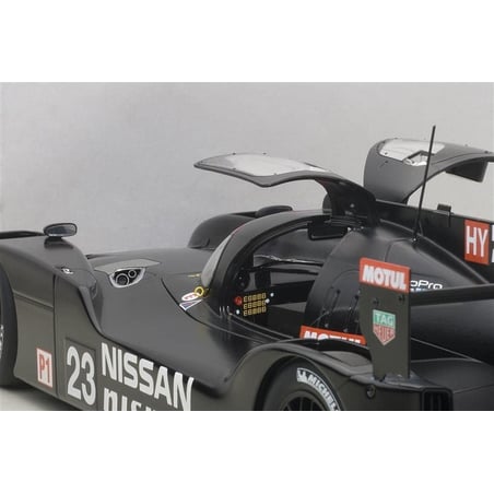 Autoart 1/18 Nissan GT-R LM Nismo 2015 Test Car