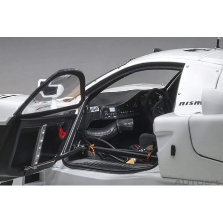 1:18 Nissan R390 GT1 Le Mans 1998 (AUTOart)