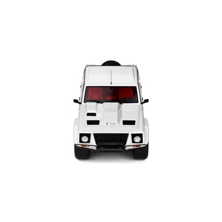 1:18 Lamborghini LM002 (GT Spirit)