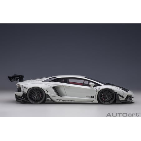Autoart 1/18 Lamborghini Aventador Liberty Walk LB-Works Limited Edition
