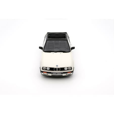 Otto Mobile 1/18 BMW E30 325i TC2 Baur 1988