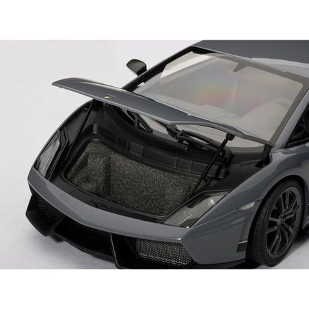 Autoart 1/18 Lamborghini Gallardo Superleggera