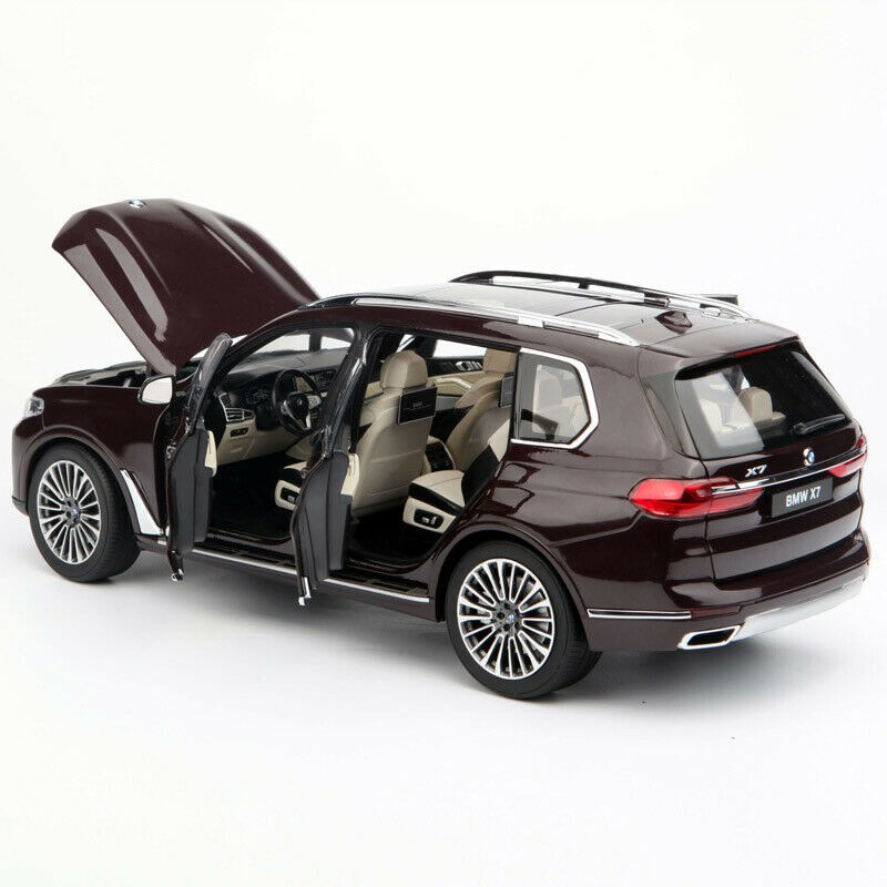 Kyosho 1/18 BMW X7 (G07) 2019