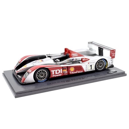 Spark 1/24 Audi R10 TDI No.1 Winner Le Mans 2007 Biella/Pirro/Werner
