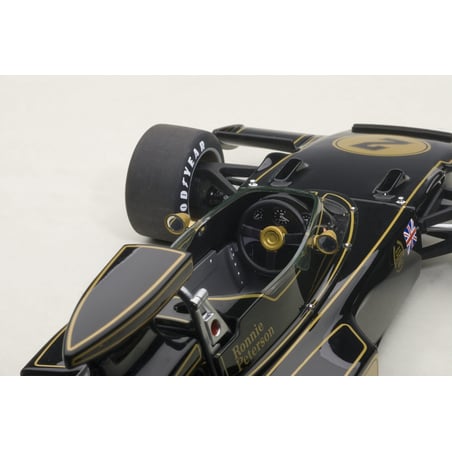 Autoart 1/18 Team Lotus Type 72E Grand Prix 1973 No.2 Ronnie Peterson