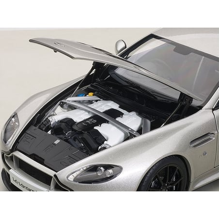 Autoart 1/18 Aston Martin V12 Vantage S 2015