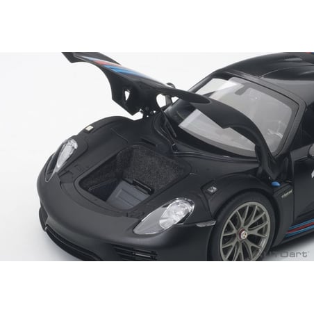 Autoart 1/18 Porsche 918 Spyder Martini Livery No.15