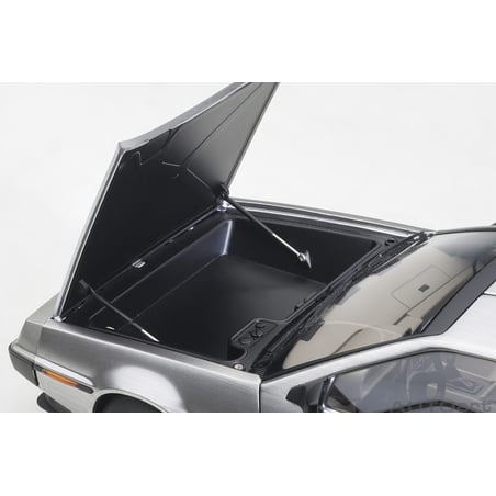 Autoart 1/18 Delorean DMC 12