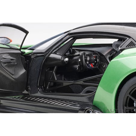 AUTOart 1/18 Aston Martin Vulcan Coupe 2015