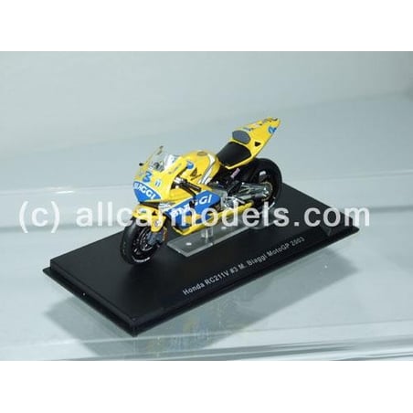 IXO 1/24 Honda RC211V No.3 M. Biaggi 2003