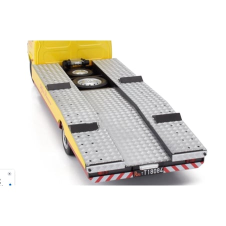 MITICA 1/18 Alfa Romeo A12(F12) Tow Truck Sport Client Assistance 1967