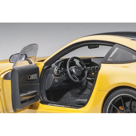 1:18 Mercedes-AMG GT R  (AUTOart)