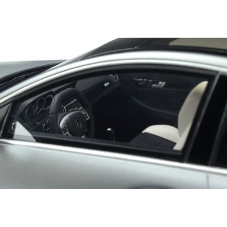 GT Spirit 1/18 Mercedes Benz C63 (C204) AMG Edition 507 2014