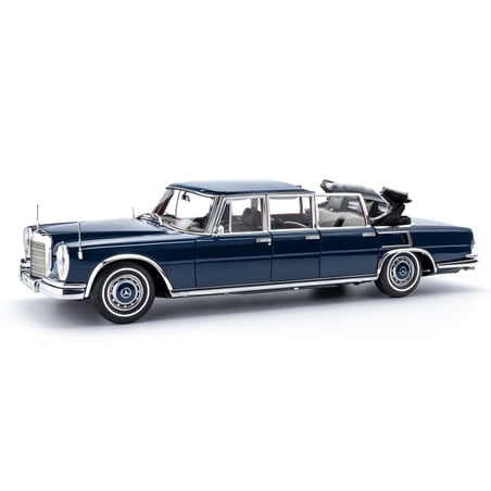 CMC 1/18 Mercedes-Benz 600 Pullman (W100) Landaulet with functional softtop