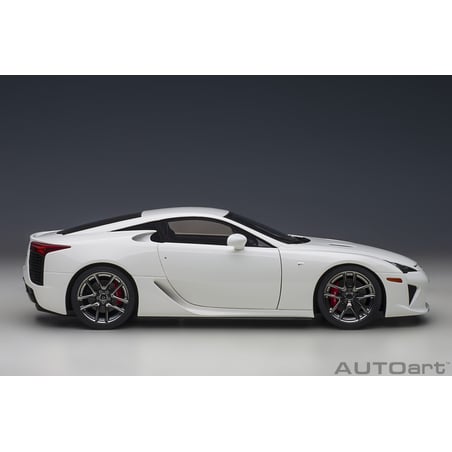 Autoart 1/18 Lexus LFA 2012