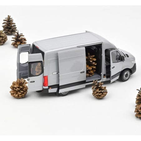 Norev 1/18 Mercedes Benz Sprinter 2018
