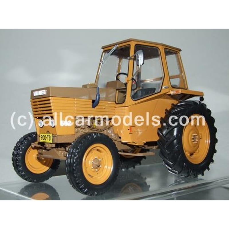 Universal Hobbies 1/16Valmet 502 1973