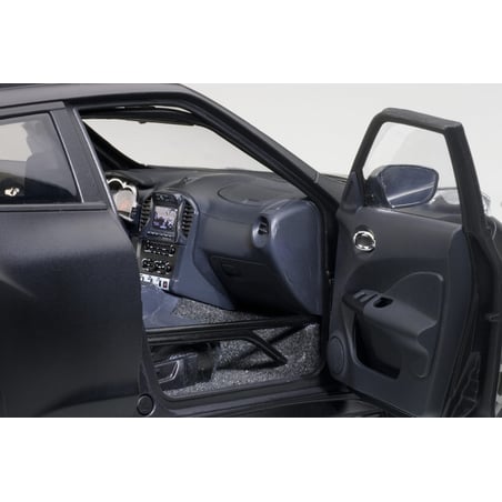 Autoart 1/18 Nissan Juke R 2.0