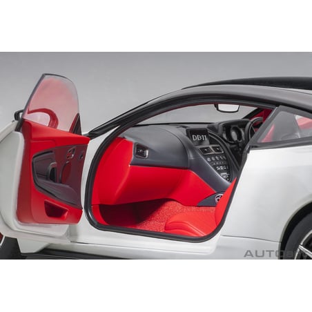 Autoart 1/18 Aston Martin DB11