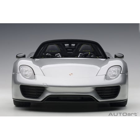 Autoart 1/18 Porsche 918 Spyder Weissach Package 2013
