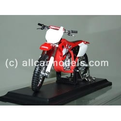 1:18 Yamaha YZ 450F (Maisto)