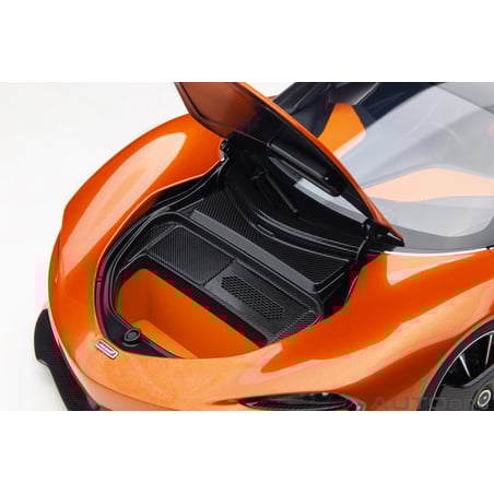 Autoart 1/18 McLaren Speedtail