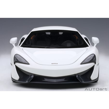 AutoArt 1/18 McLaren 570S