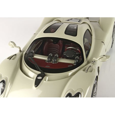 BBR 1/18 Pagani Utopia