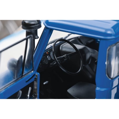 Schuco 1/18 Mercedes-Benz Unimog 406 closed cabin