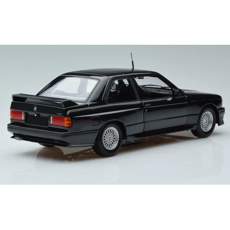 Minichamps 1/18 BMW M3 (E30) 1987