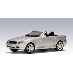 Autoart 1/64 Mercedes Benz...