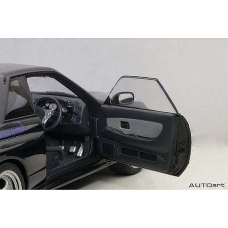1:18 Skyline GT-R (R32) V SPEC II- New Animation Film Initial D Legend 2" (AUTOart)"