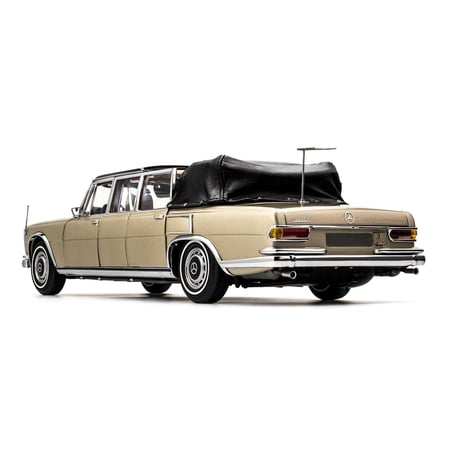 CMC 1/18 Mercedes-Benz 600 Pullman Landaulet softtop
